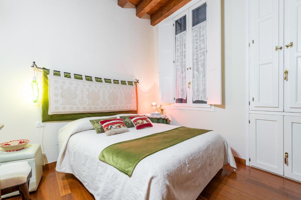 Le Dame Di Castello - Iun Q2444 Lägenhet Cagliari Exteriör bild