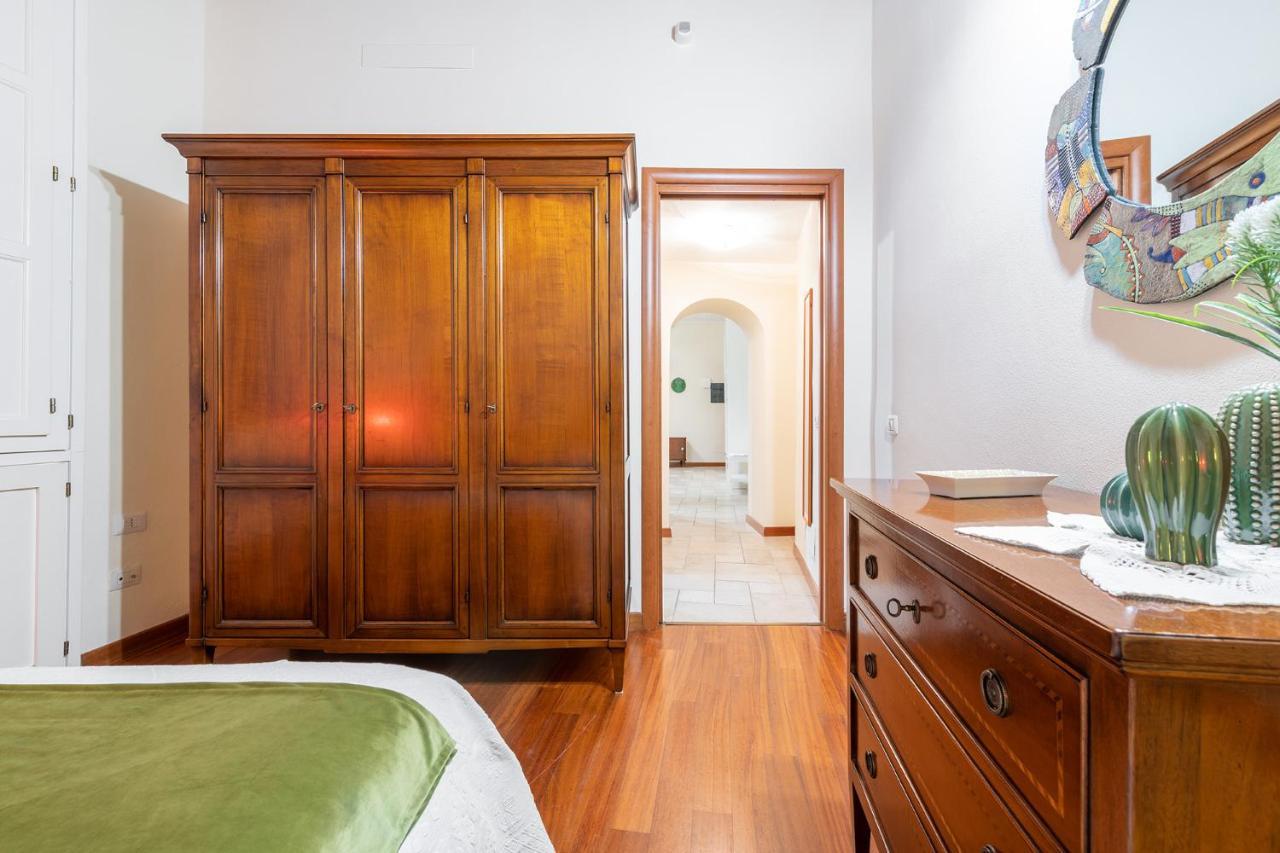 Le Dame Di Castello - Iun Q2444 Lägenhet Cagliari Exteriör bild